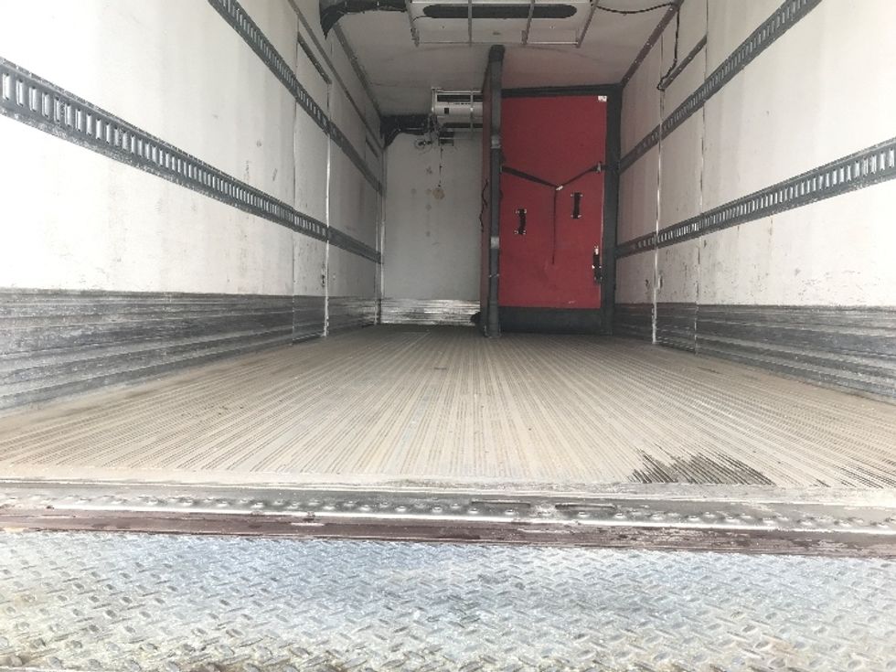 Refrigerated Truck-Light and Medium Duty Trucks-Freightliner-2020-M2-Mississauga-ON-185,221\n\t\tkm-$ 72,500 - Image 10