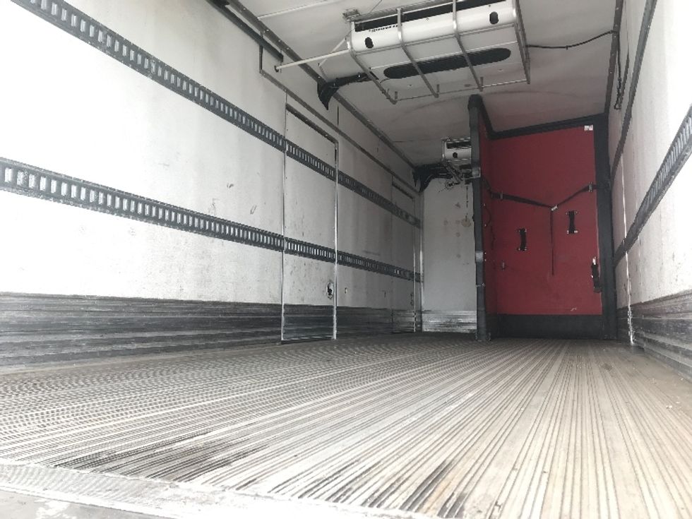 Refrigerated Truck-Light and Medium Duty Trucks-Freightliner-2020-M2-Mississauga-ON-185,221\n\t\tkm-$ 72,500 - Image 11