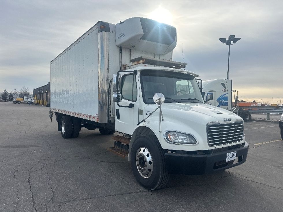Refrigerated Truck-Light and Medium Duty Trucks-Freightliner-2020-M2-Mississauga-ON-224,571\n\t\tkm-$ 84,750 - Image 1