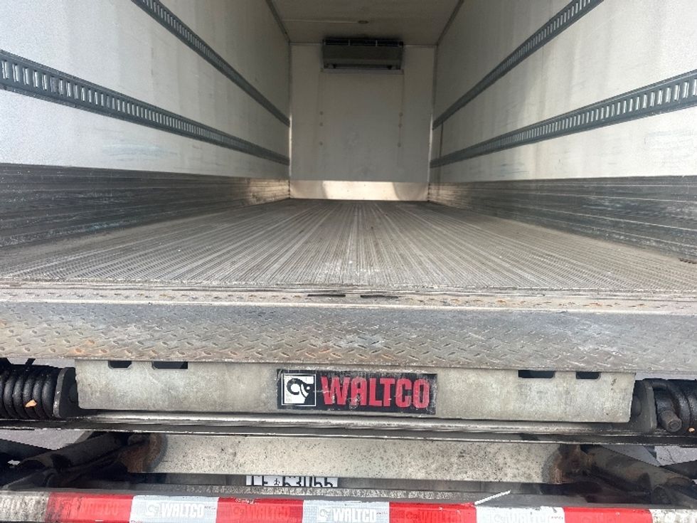 Refrigerated Truck-Light and Medium Duty Trucks-Freightliner-2020-M2-Mississauga-ON-224,571\n\t\tkm-$ 84,750 - Image 10