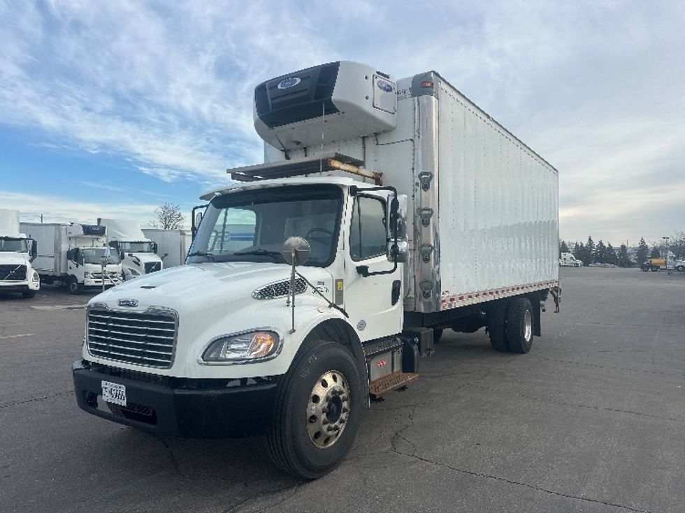 Refrigerated Truck-Light and Medium Duty Trucks-Freightliner-2020-M2-Mississauga-ON-224,571\n\t\tkm-$ 84,750 - Image 3