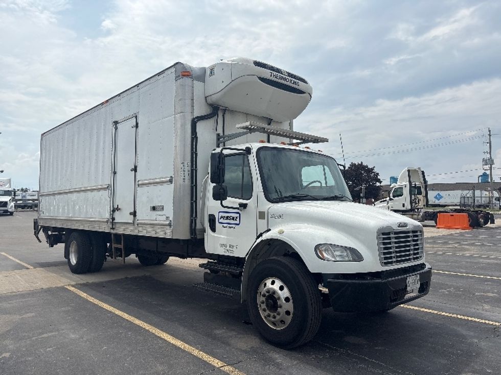 Refrigerated Truck-Light and Medium Duty Trucks-Freightliner-2020-M2-Mississauga-ON-330,874\n\t\tkm-$ 57,500 - Image 1
