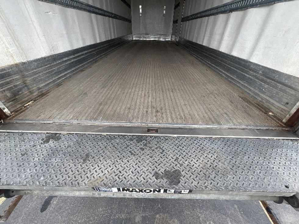 Refrigerated Truck-Light and Medium Duty Trucks-Freightliner-2020-M2-Mississauga-ON-330,874\n\t\tkm-$ 57,500 - Image 10