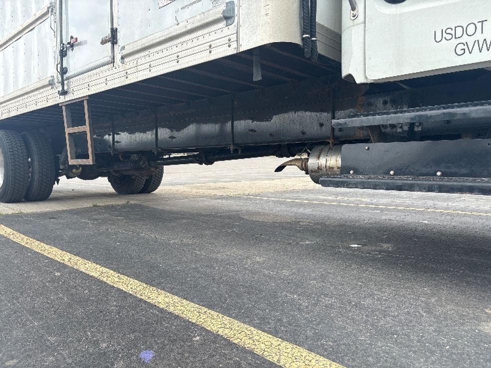 Refrigerated Truck-Light and Medium Duty Trucks-Freightliner-2020-M2-Mississauga-ON-330,874\n\t\tkm-$ 57,500 - Image 14