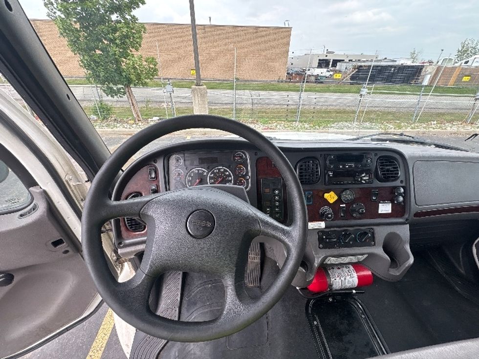 Refrigerated Truck-Light and Medium Duty Trucks-Freightliner-2020-M2-Mississauga-ON-330,874\n\t\tkm-$ 57,500 - Image 18