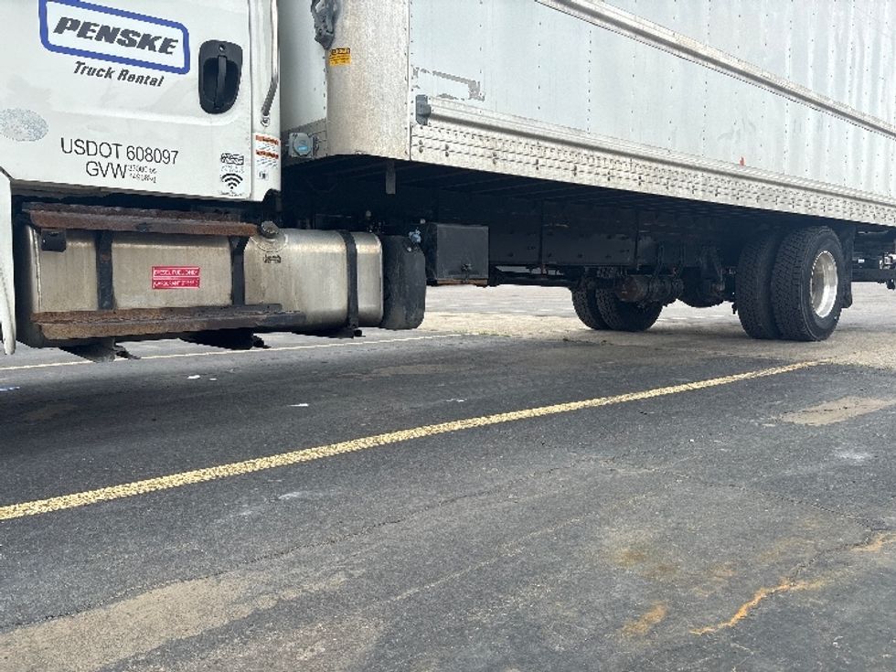 Refrigerated Truck-Light and Medium Duty Trucks-Freightliner-2020-M2-Mississauga-ON-330,874\n\t\tkm-$ 57,500 - Image 5
