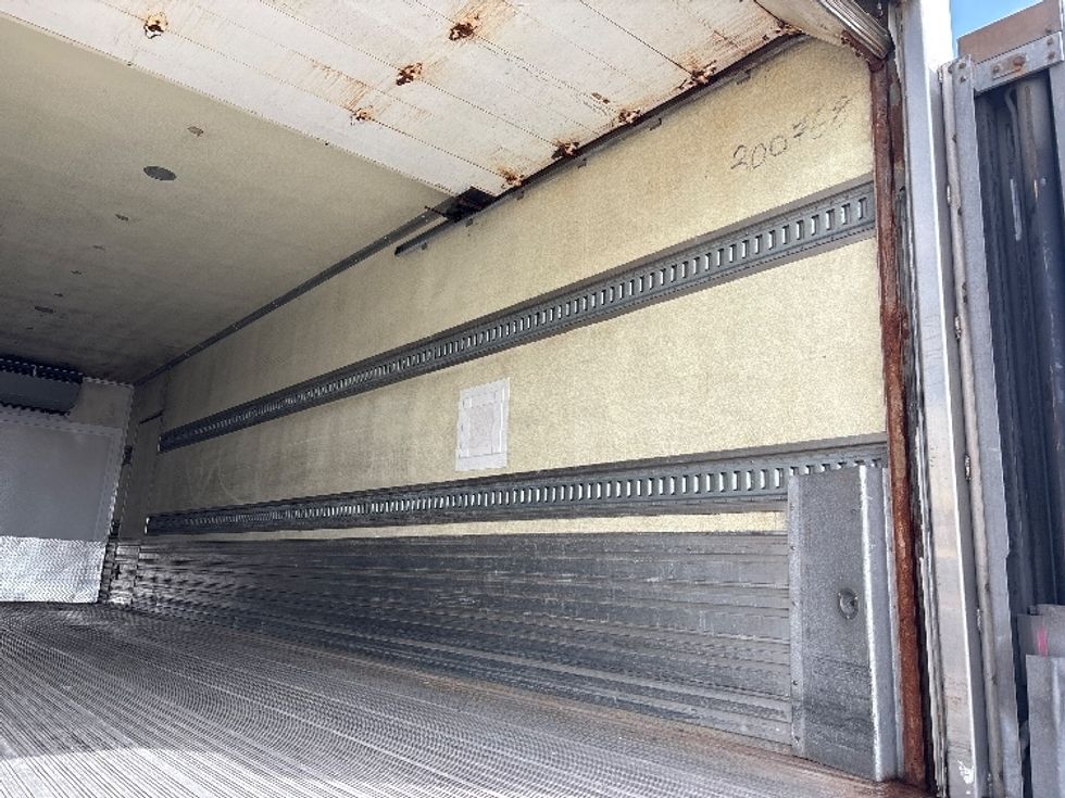 Refrigerated Truck-Light and Medium Duty Trucks-Freightliner-2020-M2-Mississauga-ON-345,312\n\t\tkm-$ 84,250 - Image 12