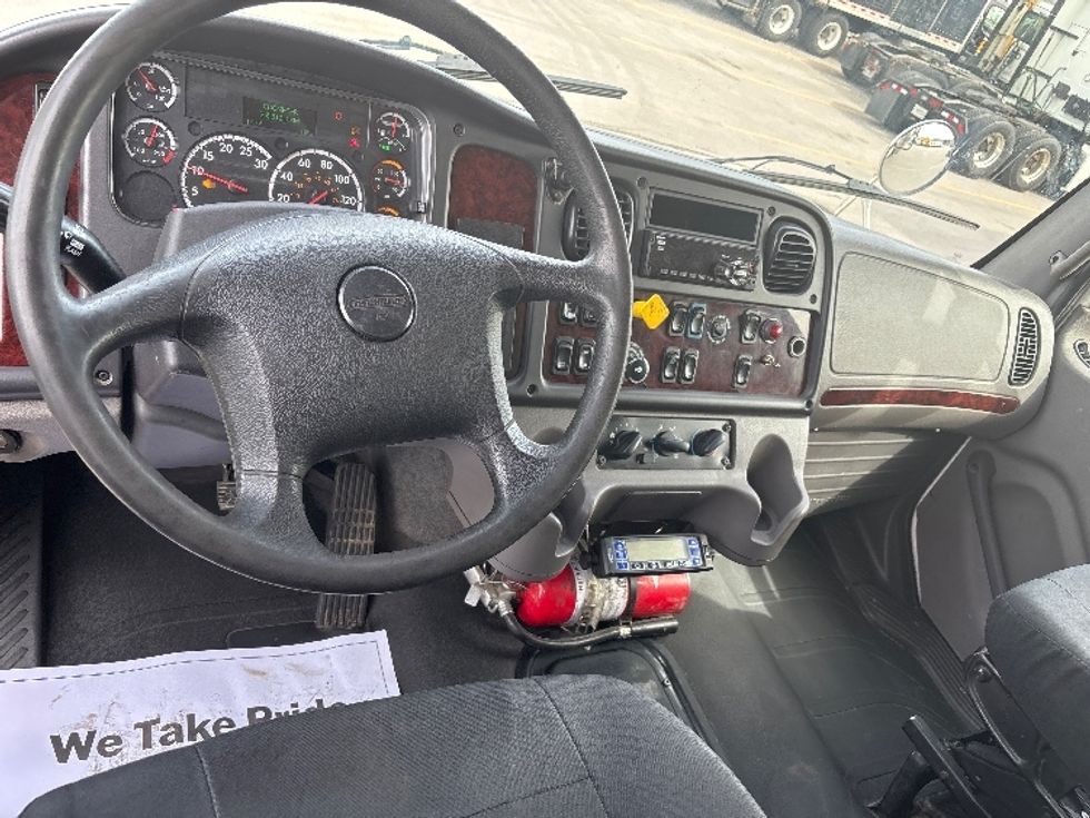 Refrigerated Truck-Light and Medium Duty Trucks-Freightliner-2020-M2-Mississauga-ON-345,312\n\t\tkm-$ 84,250 - Image 18