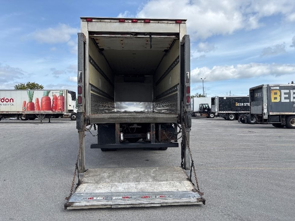 Refrigerated Truck-Light and Medium Duty Trucks-Freightliner-2020-M2-Mississauga-ON-345,312\n\t\tkm-$ 84,250 - Image 9