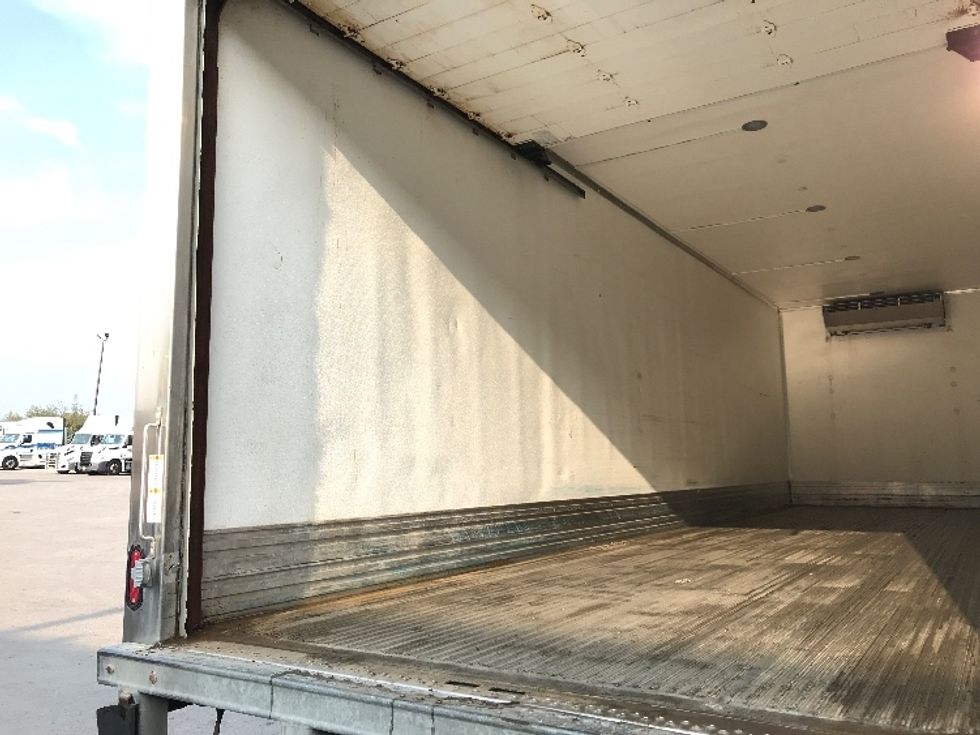 Refrigerated Truck-Light and Medium Duty Trucks-Freightliner-2020-M2-Mississauga-ON-358,507\n\t\tkm-$ 68,000 - Image 11