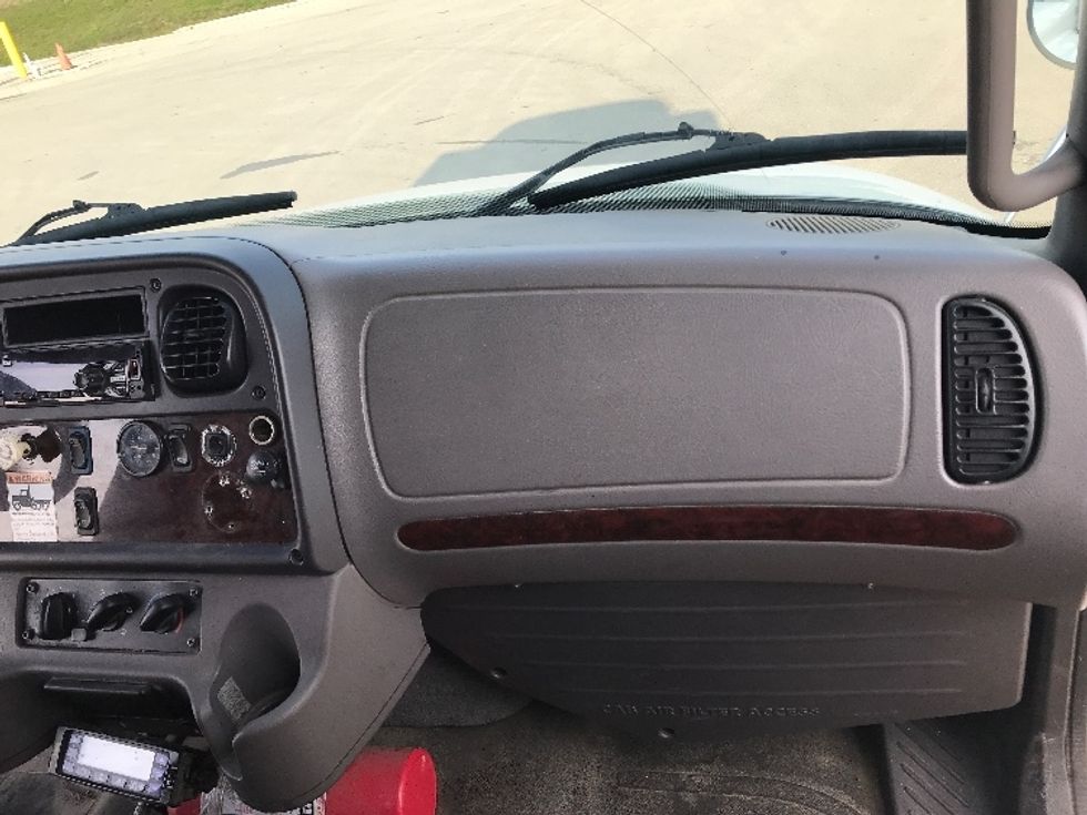 Refrigerated Truck-Light and Medium Duty Trucks-Freightliner-2020-M2-Mississauga-ON-358,507\n\t\tkm-$ 68,000 - Image 21