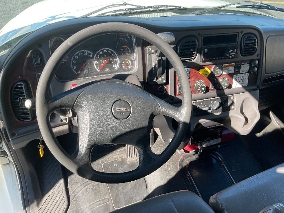 Refrigerated Truck-Light and Medium Duty Trucks-Freightliner-2020-M2-Montebello-CA-130,442\n\t\tmiles-$ 66,000 - Image 18