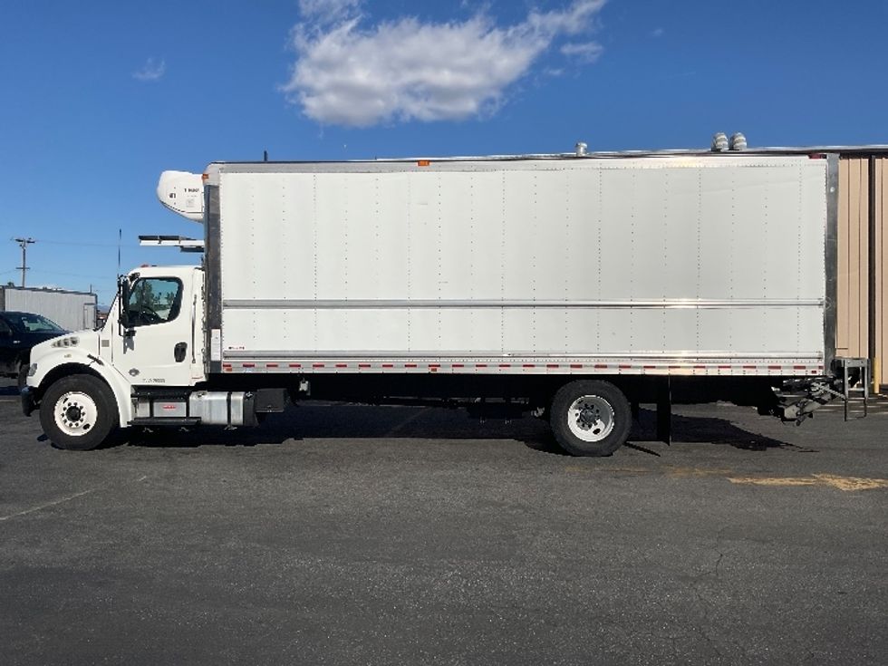 Refrigerated Truck-Light and Medium Duty Trucks-Freightliner-2020-M2-Montebello-CA-130,442\n\t\tmiles-$ 66,000 - Image 4