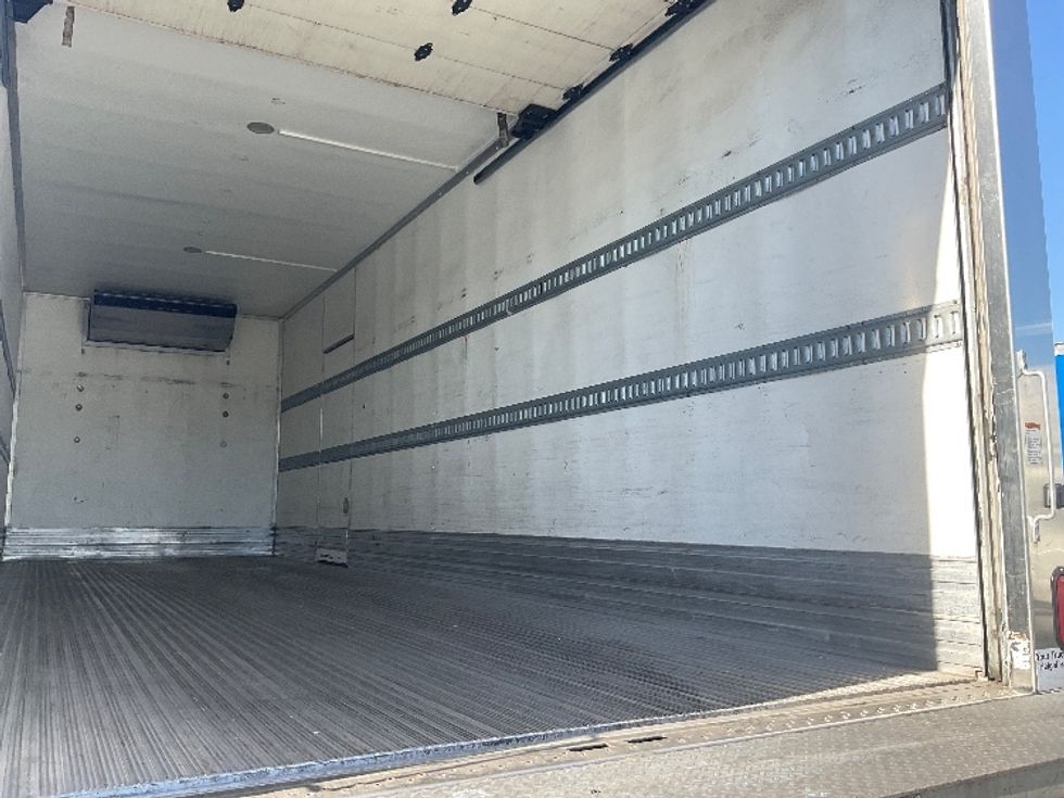 Refrigerated Truck-Light and Medium Duty Trucks-Freightliner-2020-M2-Montebello-CA-133,784\n\t\tmiles-$ 66,000 - Image 12