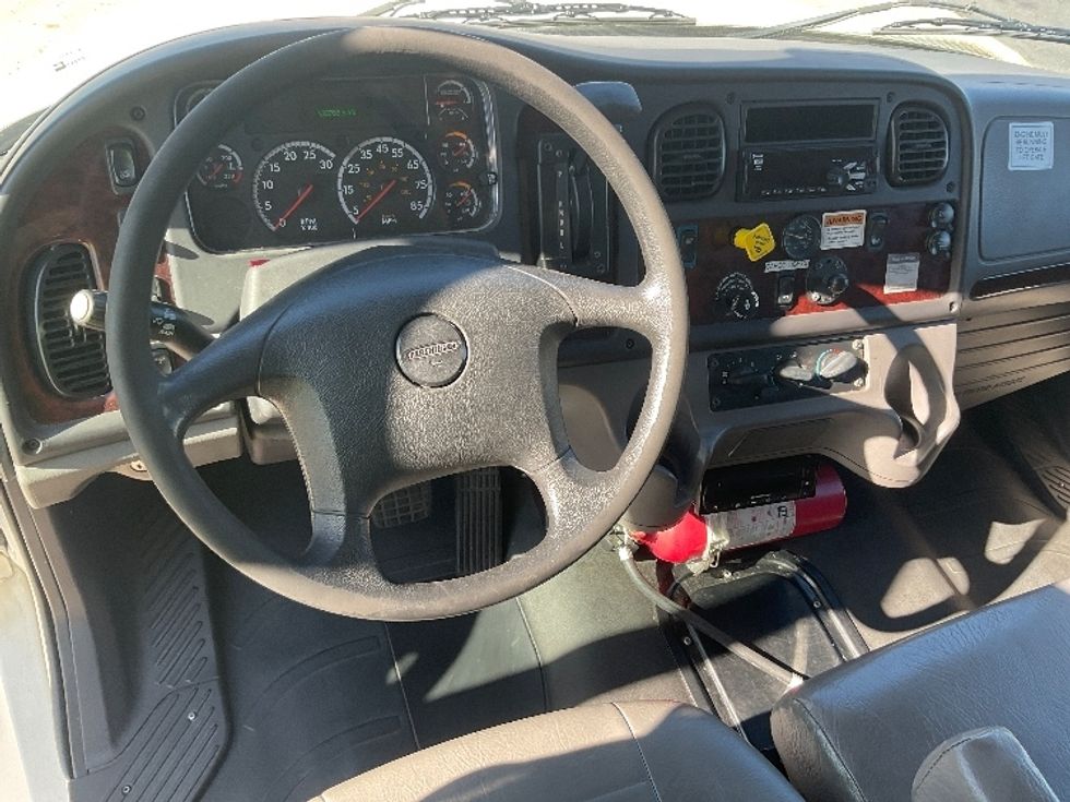 Refrigerated Truck-Light and Medium Duty Trucks-Freightliner-2020-M2-Montebello-CA-133,784\n\t\tmiles-$ 66,000 - Image 18