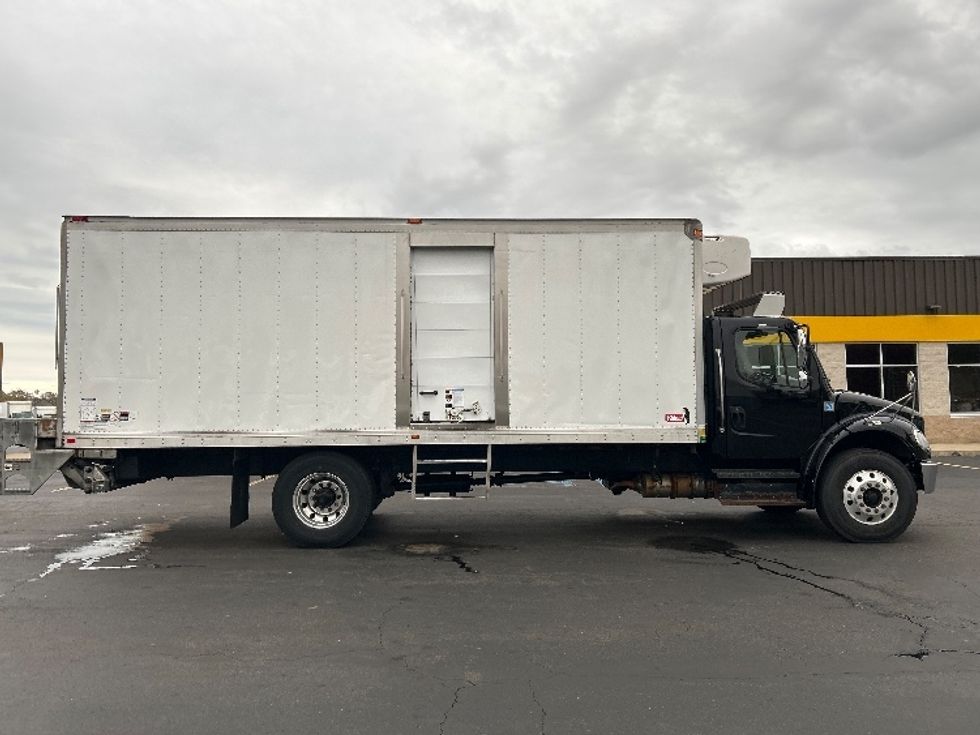 Refrigerated Truck-Light and Medium Duty Trucks-Freightliner-2020-M2-Montgomery-NY-126,478\n\t\tmiles-$ 47,250 - Image 14