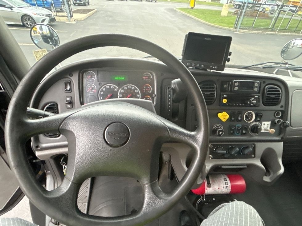 Refrigerated Truck-Light and Medium Duty Trucks-Freightliner-2020-M2-Montgomery-NY-126,478\n\t\tmiles-$ 47,250 - Image 17