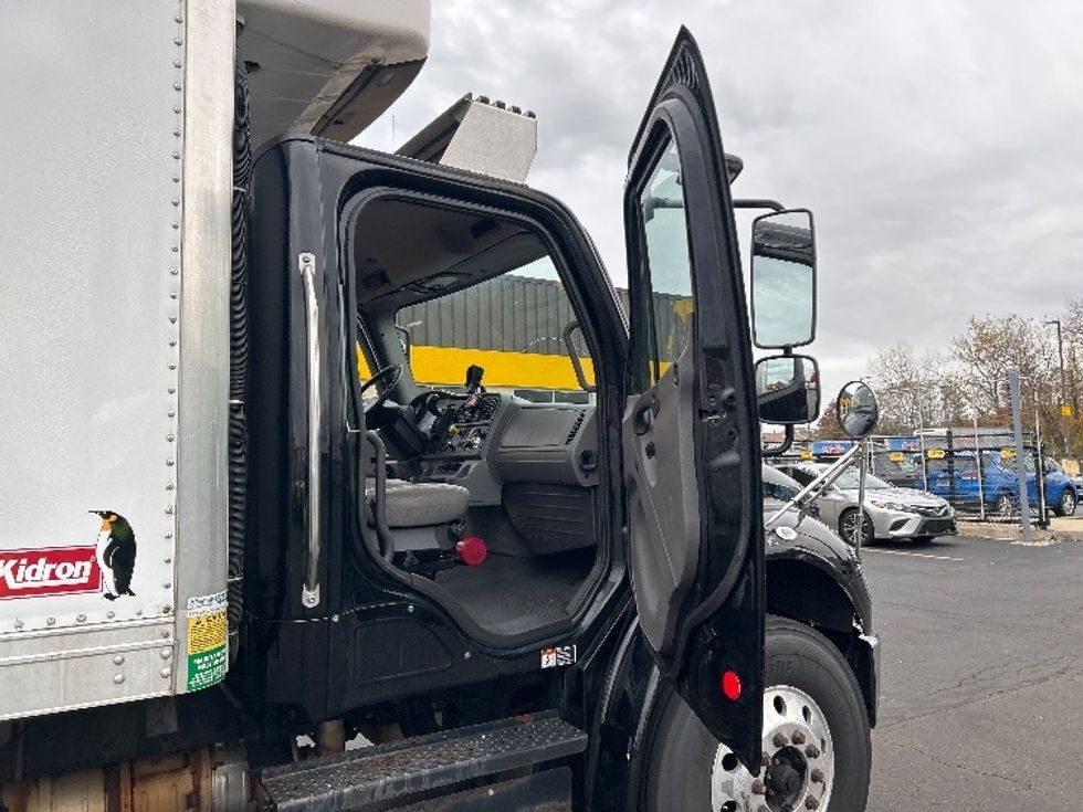 Refrigerated Truck-Light and Medium Duty Trucks-Freightliner-2020-M2-Montgomery-NY-126,478\n\t\tmiles-$ 47,250 - Image 18
