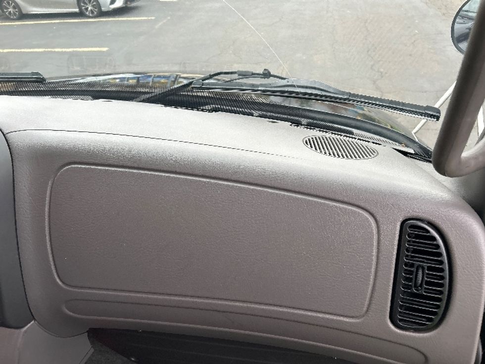 Refrigerated Truck-Light and Medium Duty Trucks-Freightliner-2020-M2-Montgomery-NY-126,478\n\t\tmiles-$ 47,250 - Image 19