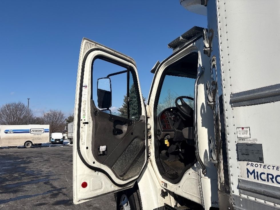 Refrigerated Truck-Light and Medium Duty Trucks-Freightliner-2020-M2-Montgomery-NY-214,194\n\t\tmiles-$ 57,500 - Image 16