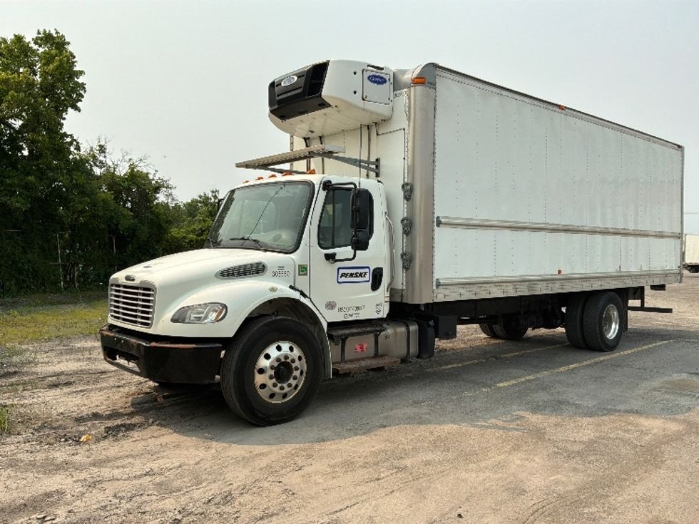 Refrigerated Truck-Light and Medium Duty Trucks-Freightliner-2020-M2-Montreal-PQ-174,131\n\t\tkm-$ 81,000 - Image 3
