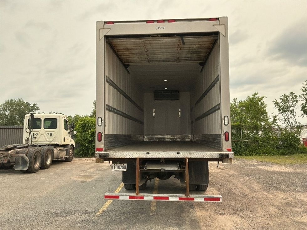 Refrigerated Truck-Light and Medium Duty Trucks-Freightliner-2020-M2-Montreal-PQ-174,131\n\t\tkm-$ 81,000 - Image 8