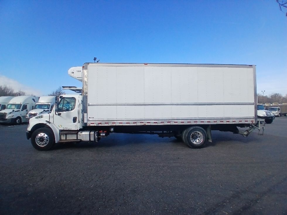 Refrigerated Truck-Light and Medium Duty Trucks-Freightliner-2020-M2-Morrisville-NC-136,492\n\t\tmiles-$ 65,750 - Image 4