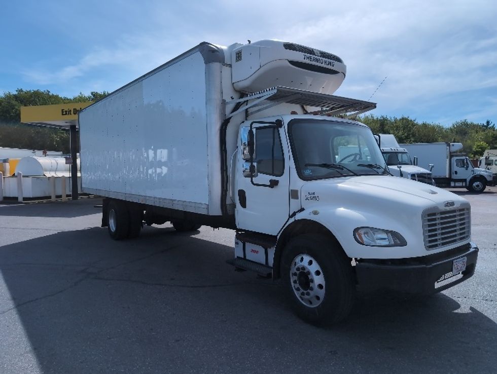 Refrigerated Truck-Light and Medium Duty Trucks-Freightliner-2020-M2-New Bedford-MA-191,231\n\t\tmiles-$ 47,250 - Image 1