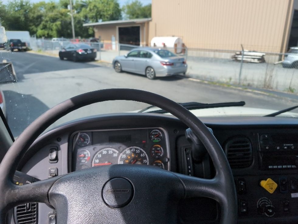 Refrigerated Truck-Light and Medium Duty Trucks-Freightliner-2020-M2-New Bedford-MA-191,231\n\t\tmiles-$ 47,250 - Image 18