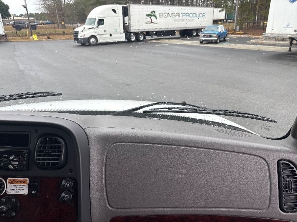 Refrigerated Truck-Light and Medium Duty Trucks-Freightliner-2020-M2-Newnan-GA-183,843\n\t\tmiles-$ 55,500 - Image 21