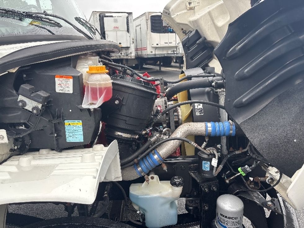 Refrigerated Truck-Light and Medium Duty Trucks-Freightliner-2020-M2-Newnan-GA-183,843\n\t\tmiles-$ 55,500 - Image 23