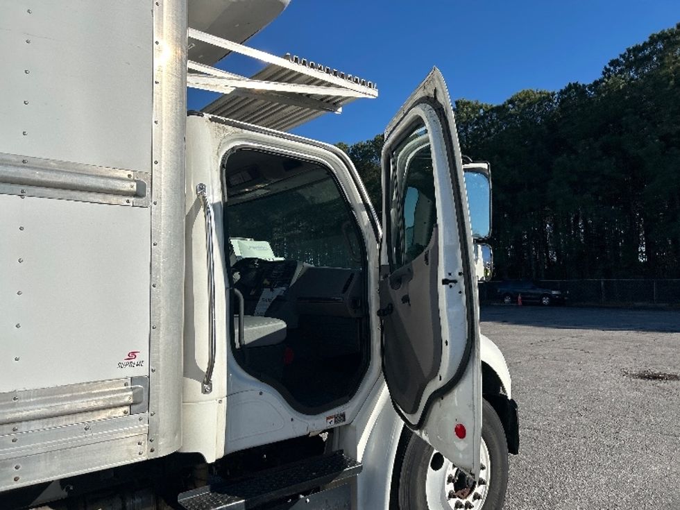 Refrigerated Truck-Light and Medium Duty Trucks-Freightliner-2020-M2-Newport News-VA-229,183\n\t\tmiles-$ 50,750 - Image 20
