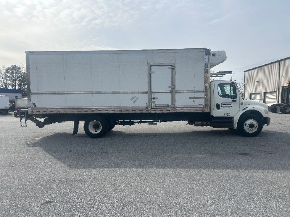 Refrigerated Truck-Light and Medium Duty Trucks-Freightliner-2020-M2-Norcross-GA-166,094\n\t\tmiles-$ 64,000 - Image 15