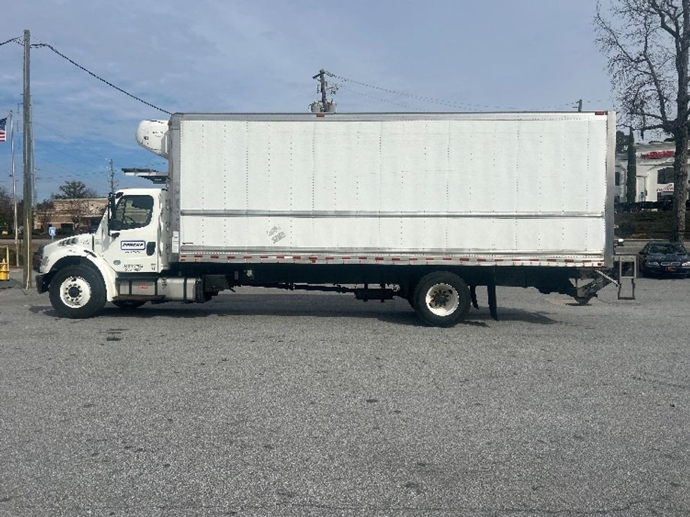 Refrigerated Truck-Light and Medium Duty Trucks-Freightliner-2020-M2-Norcross-GA-166,094\n\t\tmiles-$ 64,000 - Image 4