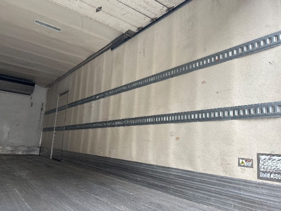 Refrigerated Truck-Light and Medium Duty Trucks-Freightliner-2020-M2-Norcross-GA-194,236\n\t\tmiles-$ 61,500 - Image 12