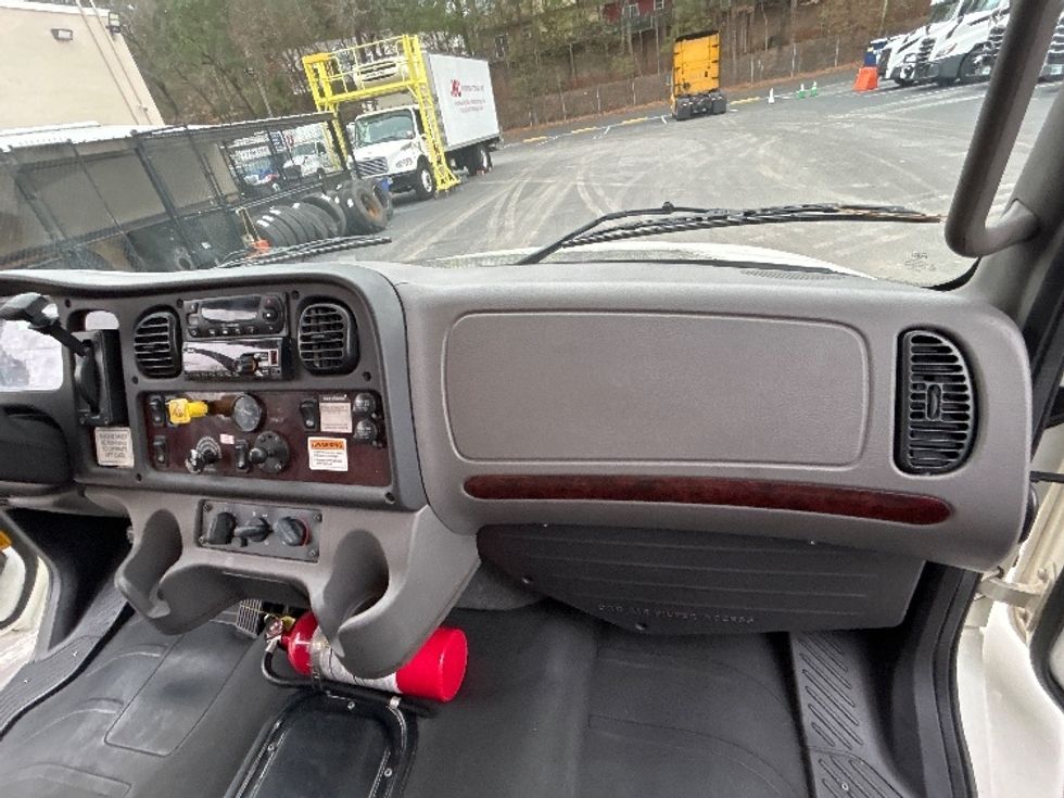 Refrigerated Truck-Light and Medium Duty Trucks-Freightliner-2020-M2-Norcross-GA-194,236\n\t\tmiles-$ 61,500 - Image 21