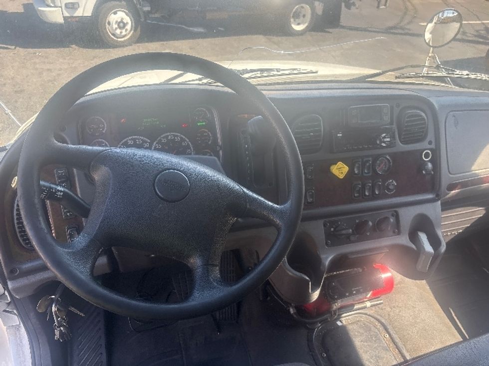 2020 Freightliner M2 106 Medium Duty photo 16