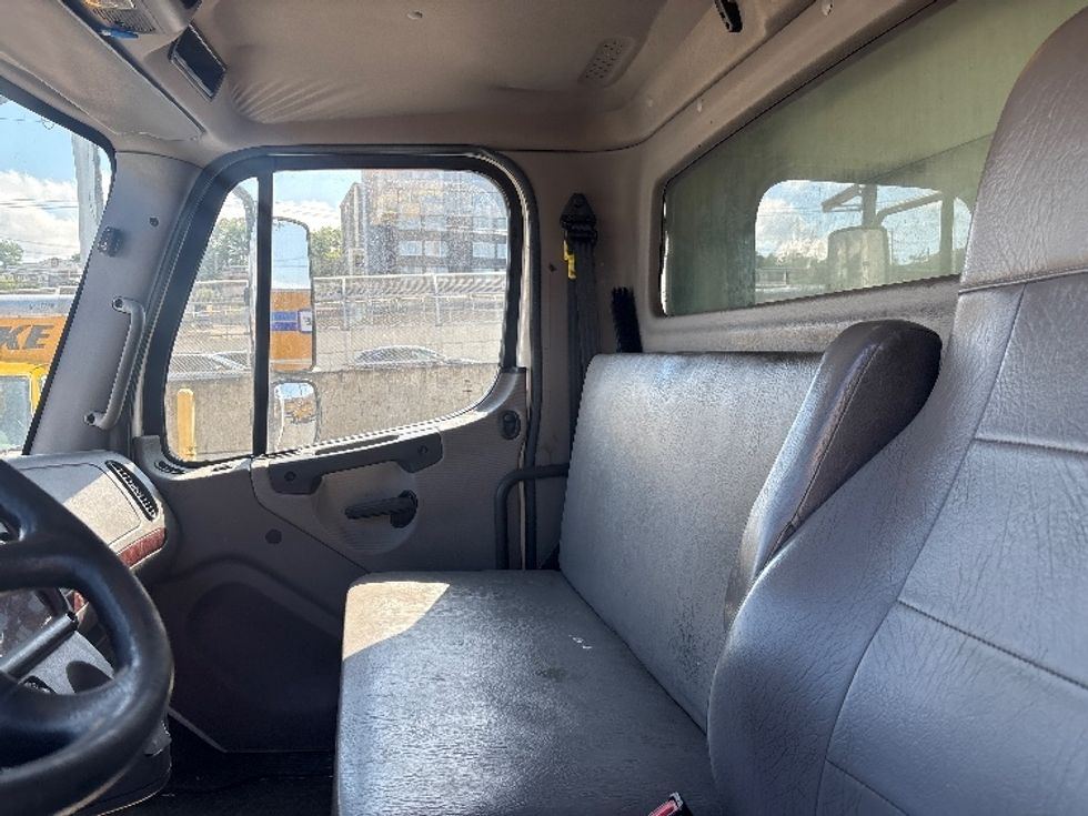 Refrigerated Truck-Light and Medium Duty Trucks-Freightliner-2020-M2-North Bergen-NJ-125,801\n\t\tmiles-$ 50,500 - Image 19