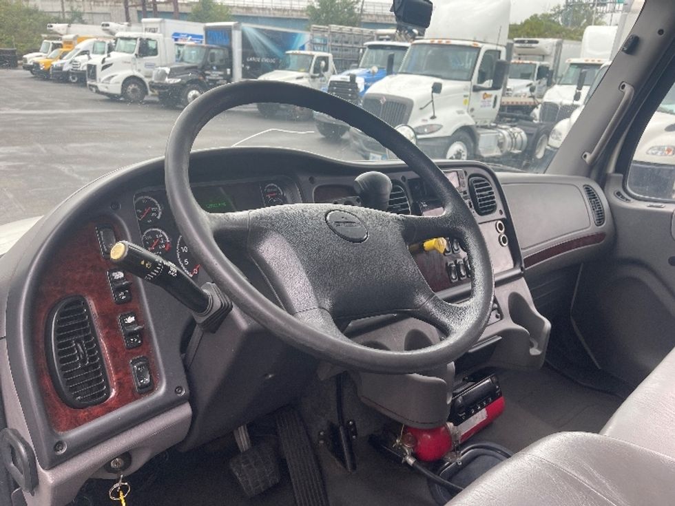 Refrigerated Truck-Light and Medium Duty Trucks-Freightliner-2020-M2-North Bergen-NJ-130,119\n\t\tmiles-$ 55,250 - Image 17