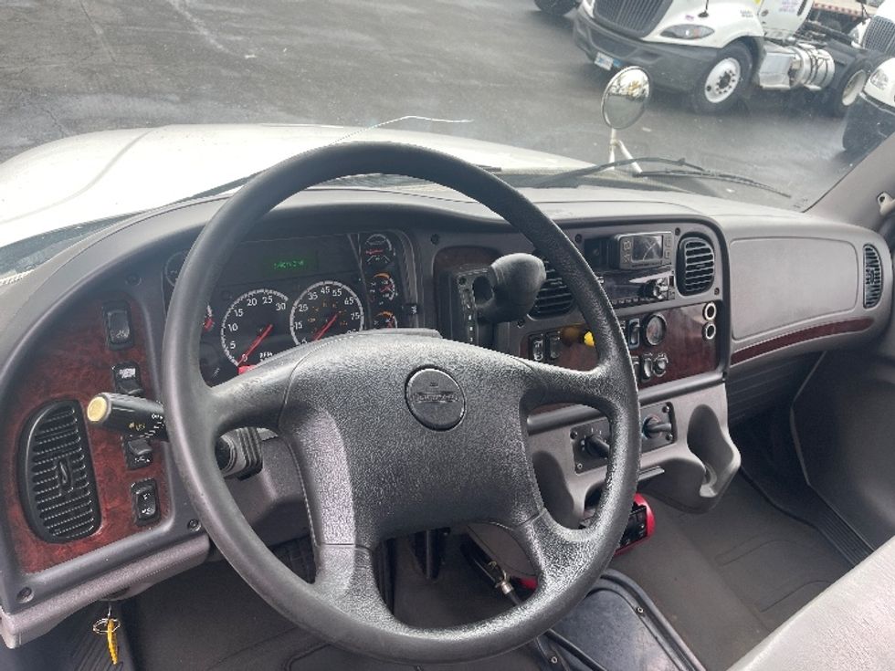 Refrigerated Truck-Light and Medium Duty Trucks-Freightliner-2020-M2-North Bergen-NJ-130,119\n\t\tmiles-$ 55,250 - Image 18