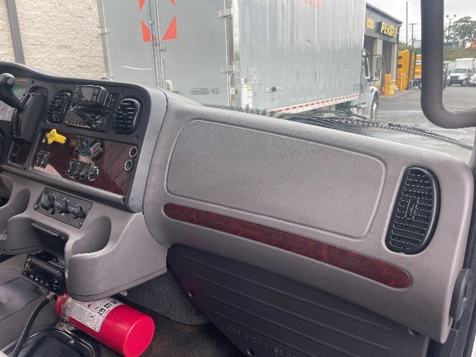 Refrigerated Truck-Light and Medium Duty Trucks-Freightliner-2020-M2-North Bergen-NJ-130,119\n\t\tmiles-$ 55,250 - Image 21
