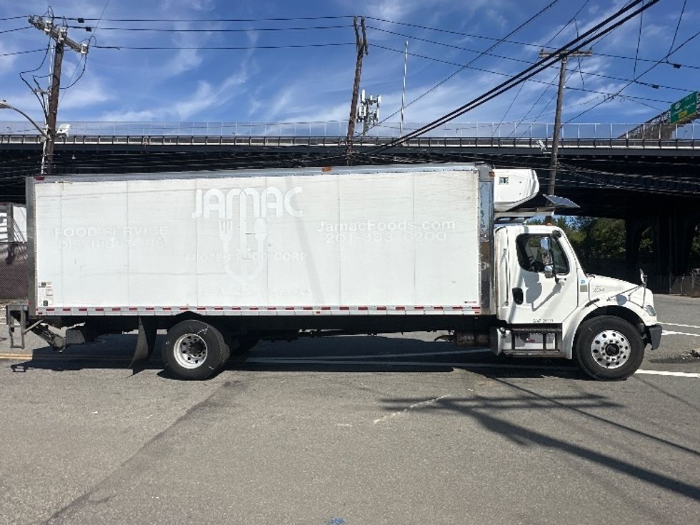 Refrigerated Truck-Light and Medium Duty Trucks-Freightliner-2020-M2-North Bergen-NJ-136,770\n\t\tmiles-$ 63,000 - Image 15
