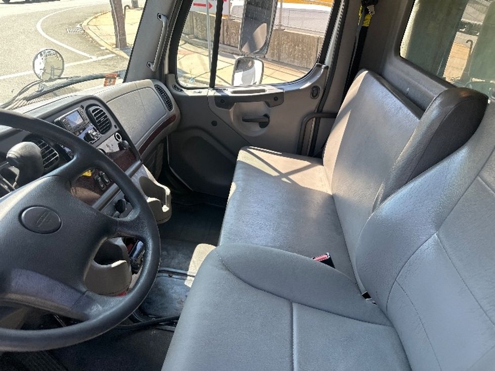 Refrigerated Truck-Light and Medium Duty Trucks-Freightliner-2020-M2-North Bergen-NJ-136,770\n\t\tmiles-$ 63,000 - Image 19