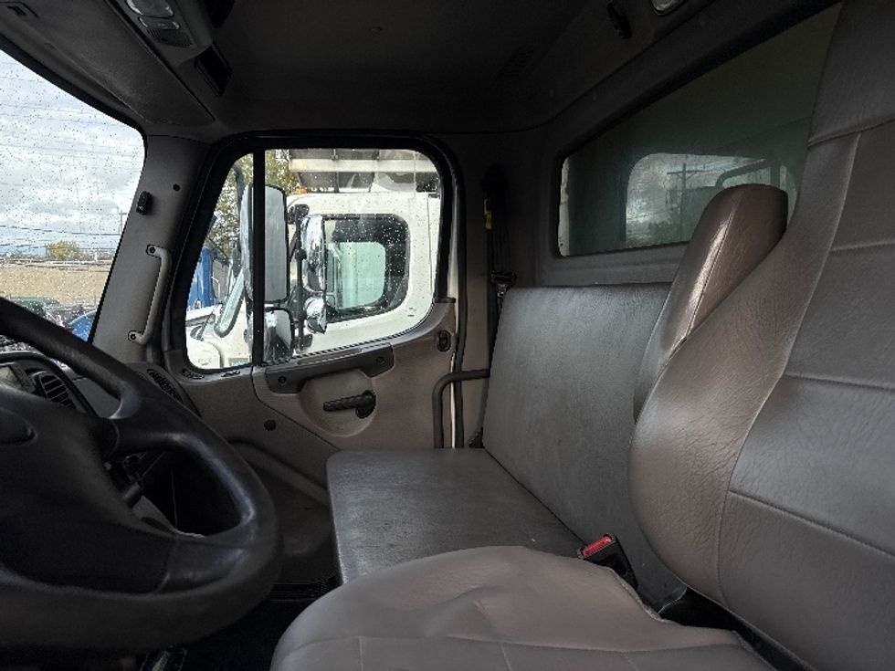 Refrigerated Truck-Light and Medium Duty Trucks-Freightliner-2020-M2-North Bergen-NJ-149,294\n\t\tmiles-$ 58,500 - Image 19