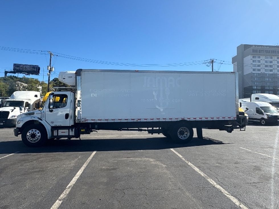 Refrigerated Truck-Light and Medium Duty Trucks-Freightliner-2020-M2-North Bergen-NJ-149,294\n\t\tmiles-$ 58,500 - Image 4