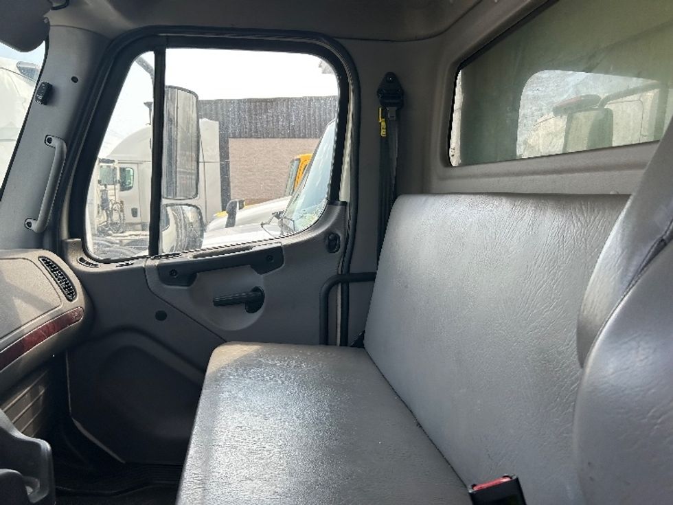 Refrigerated Truck-Light and Medium Duty Trucks-Freightliner-2020-M2-North Bergen-NJ-167,421\n\t\tmiles-$ 47,500 - Image 19