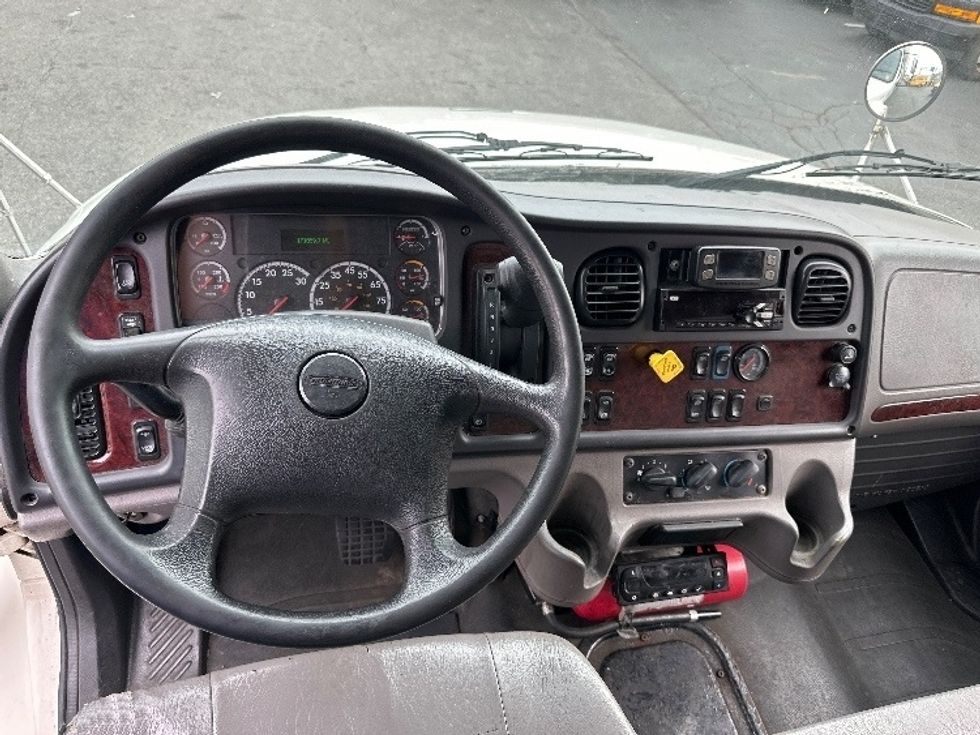 Refrigerated Truck-Light and Medium Duty Trucks-Freightliner-2020-M2-North Bergen-NJ-171,859\n\t\tmiles-$ 55,750 - Image 18