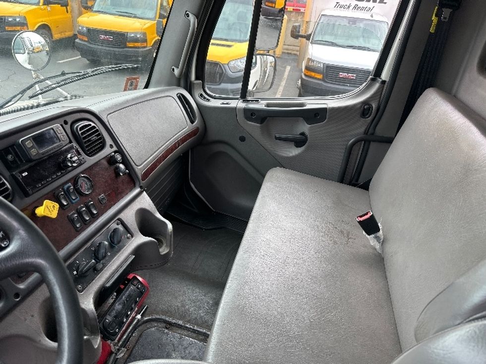 Refrigerated Truck-Light and Medium Duty Trucks-Freightliner-2020-M2-North Bergen-NJ-171,859\n\t\tmiles-$ 55,750 - Image 19