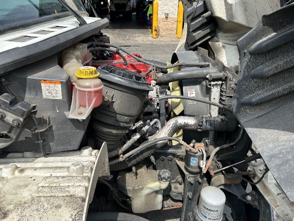 Refrigerated Truck-Light and Medium Duty Trucks-Freightliner-2020-M2-North Bergen-NJ-176,158\n\t\tmiles-$ 45,000 - Image 23
