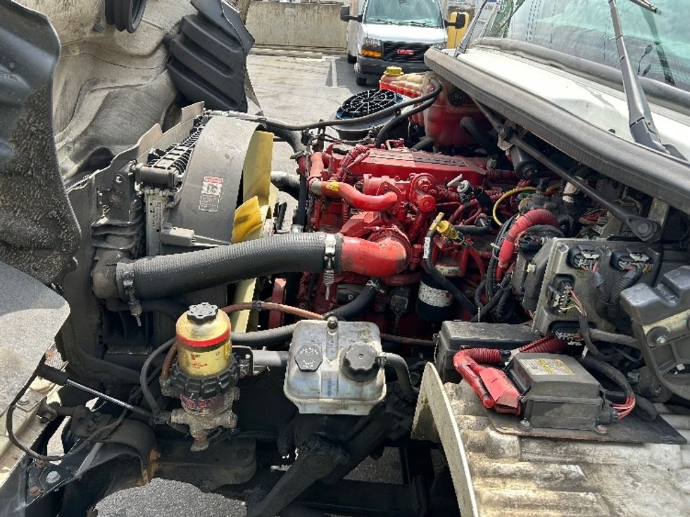 Refrigerated Truck-Light and Medium Duty Trucks-Freightliner-2020-M2-North Bergen-NJ-176,158\n\t\tmiles-$ 45,000 - Image 24